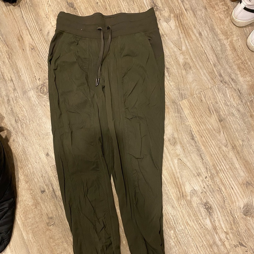 lululemon joggers